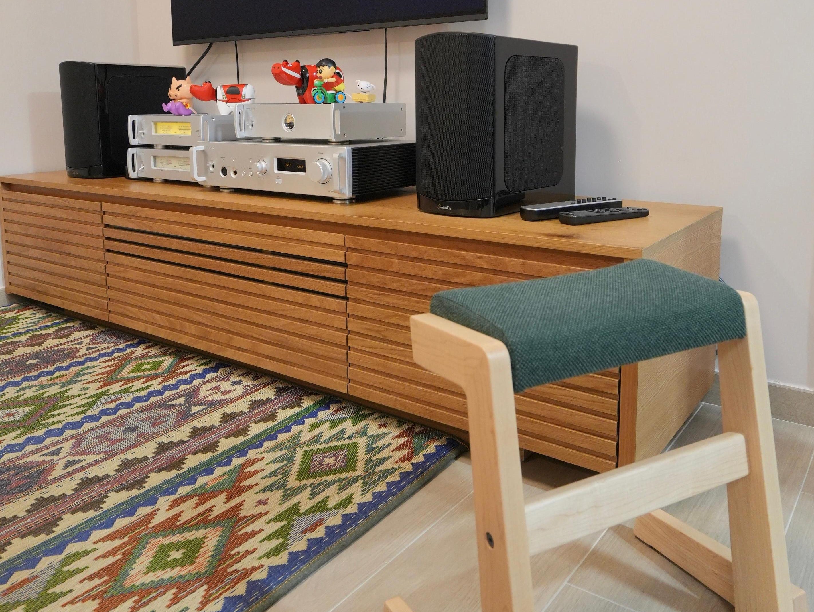 青衣:長客廳可以這樣配置日本傢俱