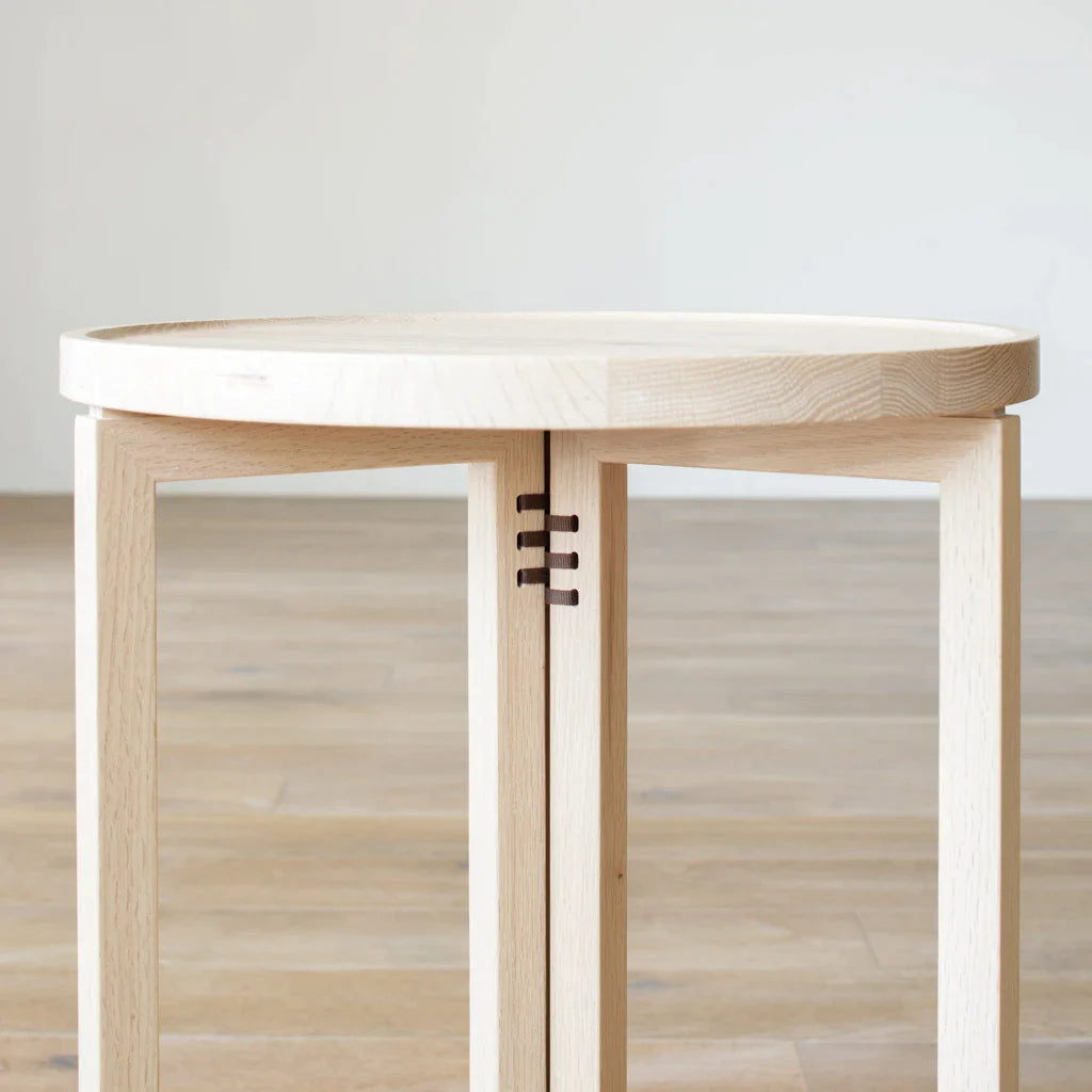 W420 x D420 x H560 . oak white