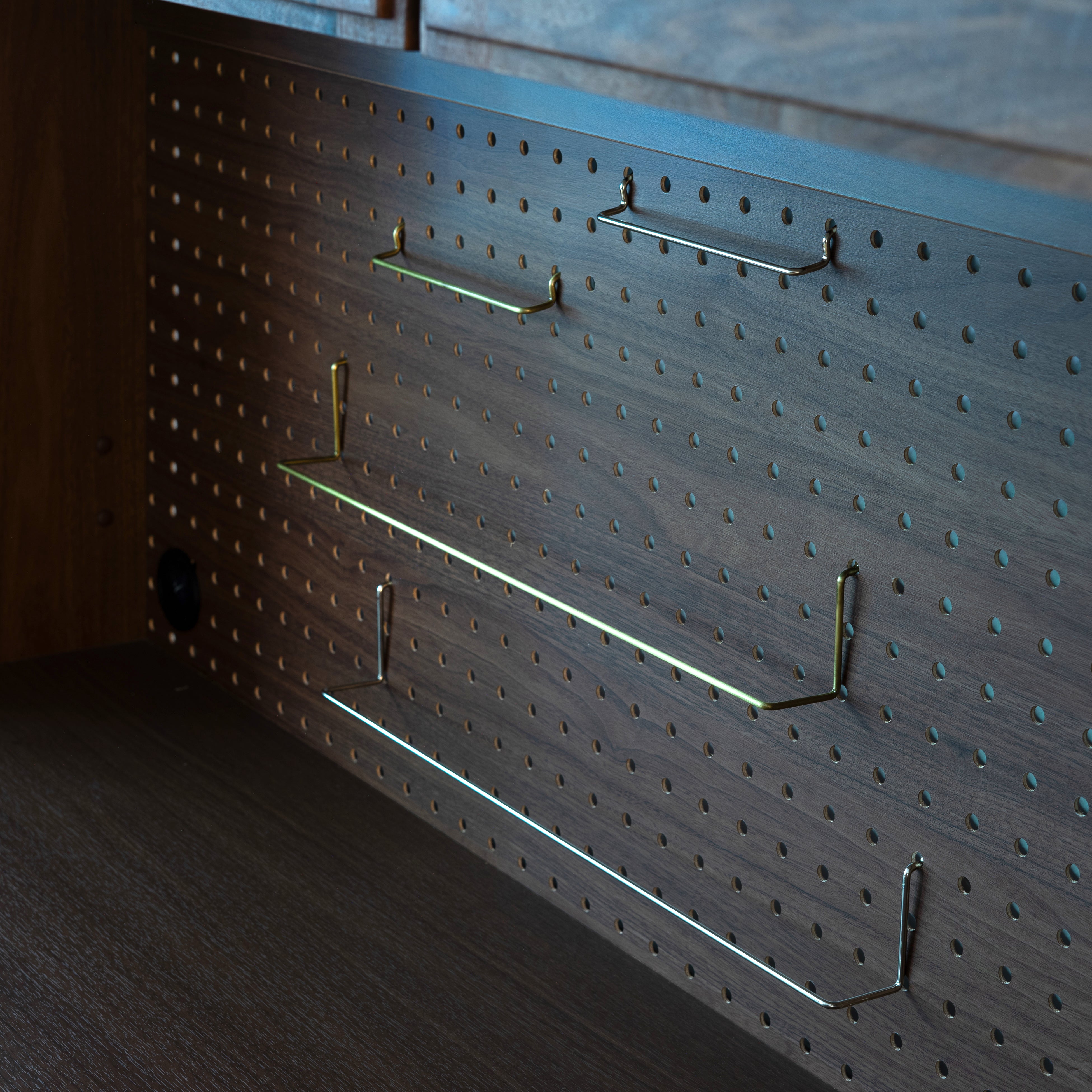 Top two: Small Hanger, Bottom two: Wide Hanger