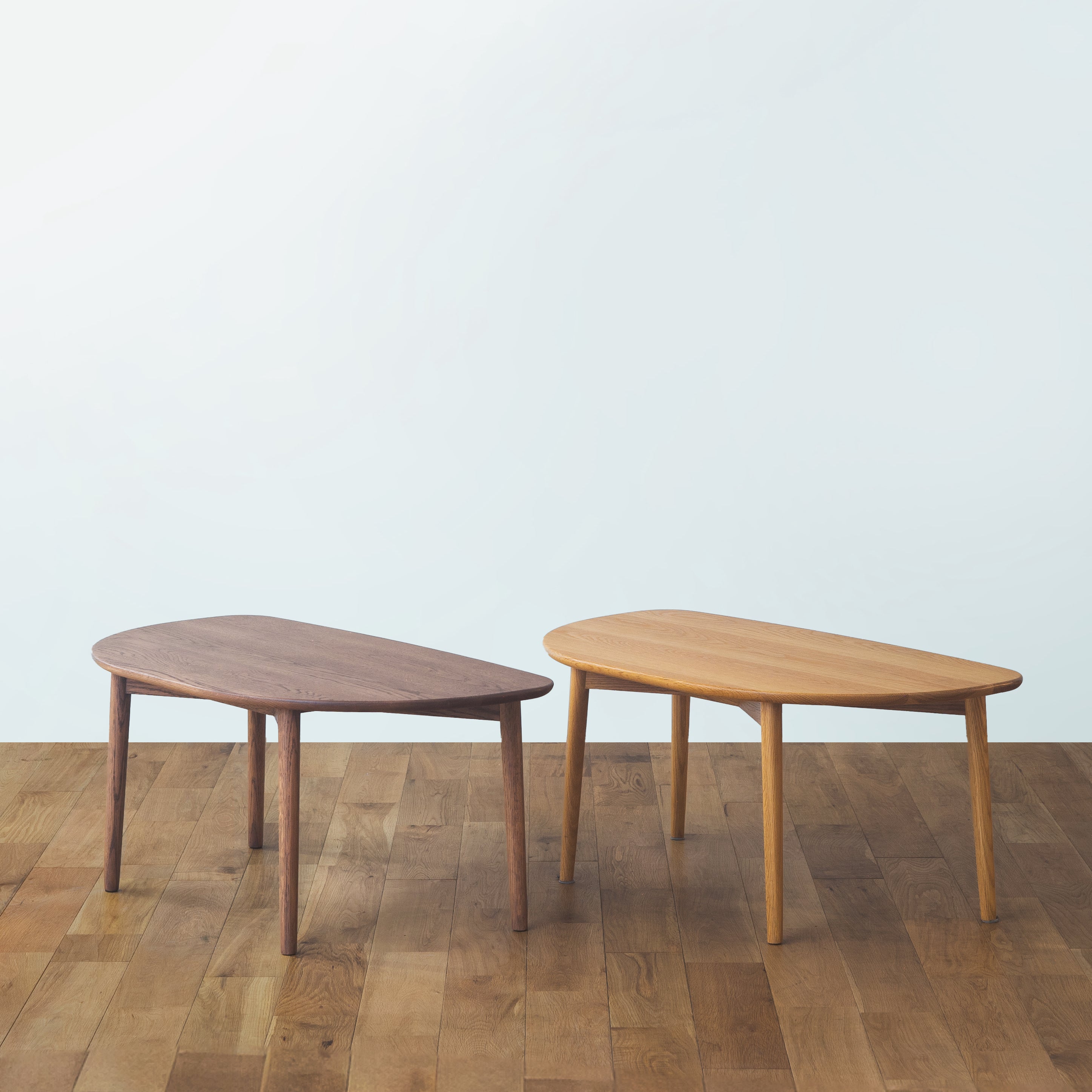 Left: Walnut Stained Oak, Right: Natural Oak