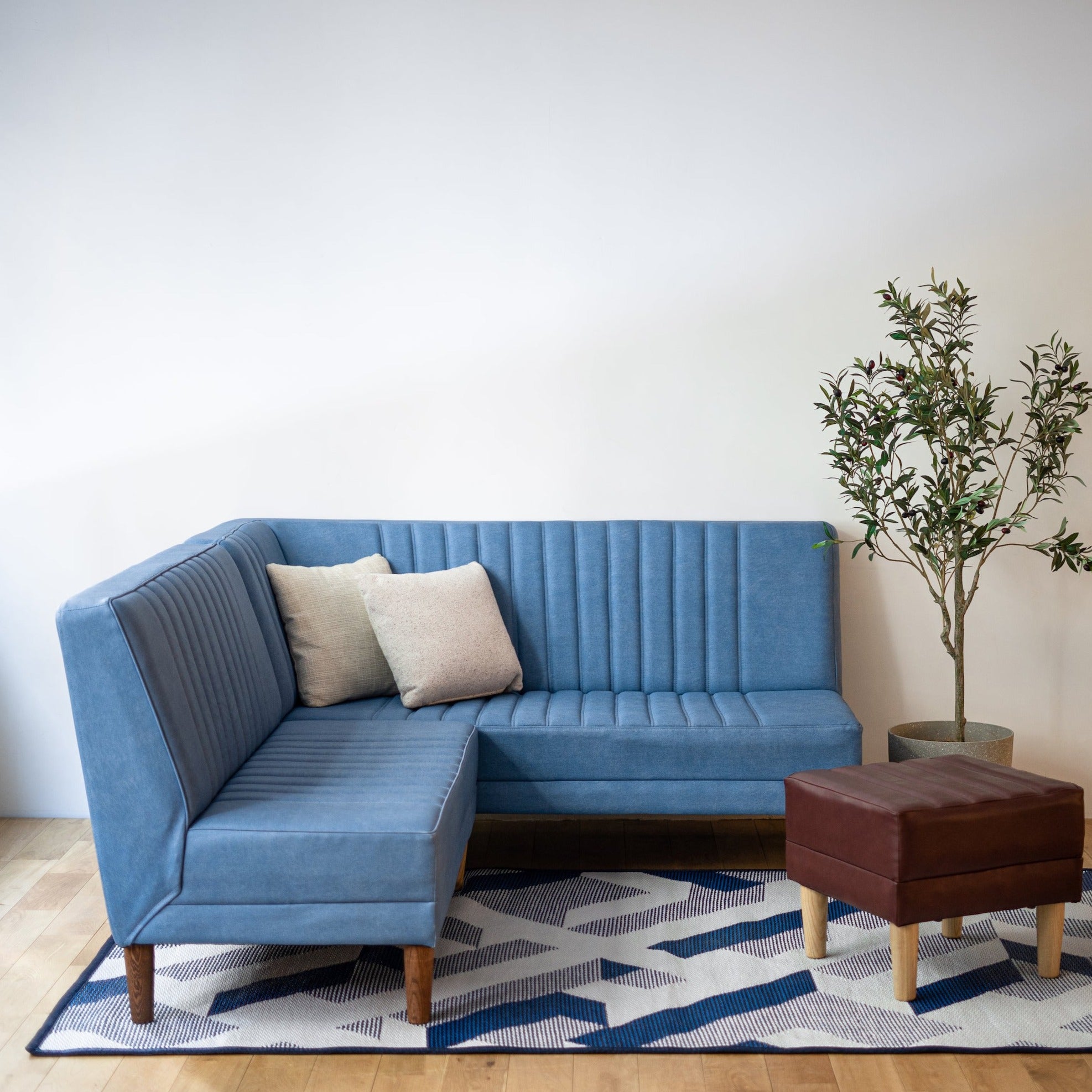 Sofa Set Day(DLB) / Ottoman Day(PDB)