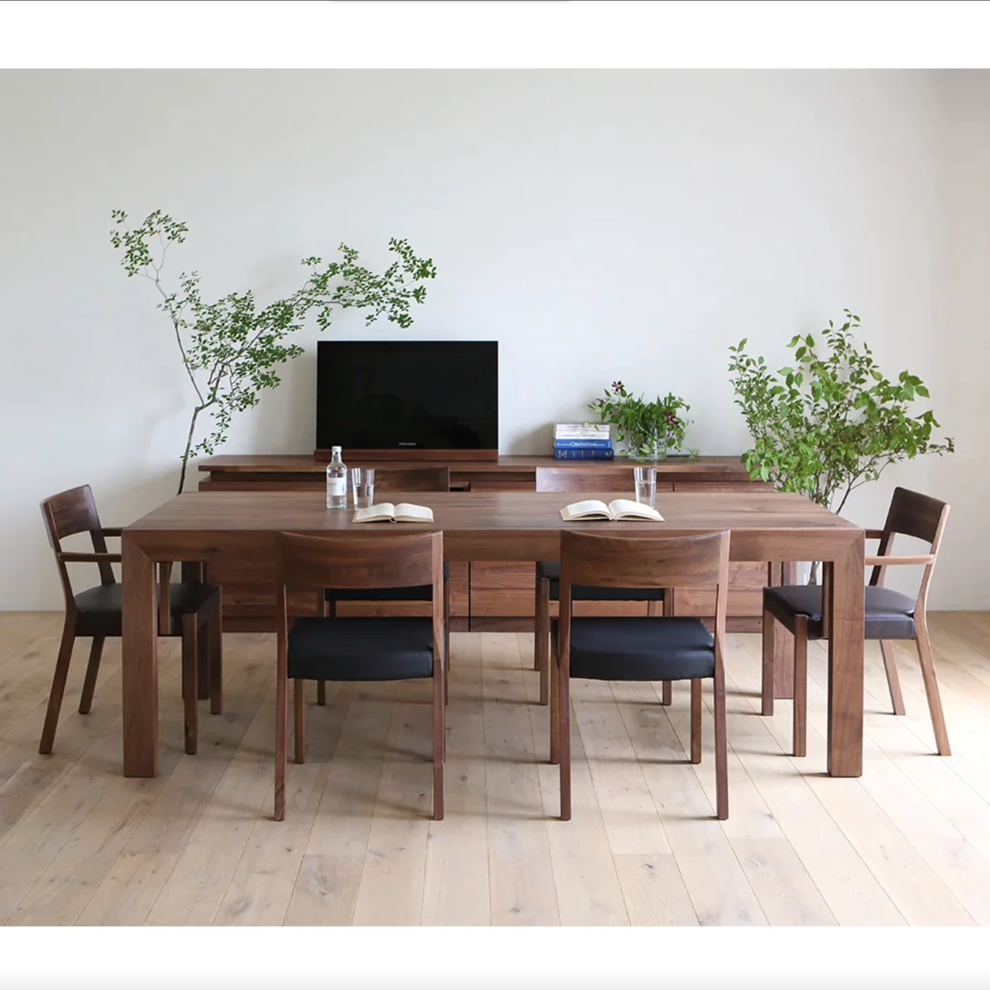 Walnut Oil/Rank D PVC Fine Curf 1760