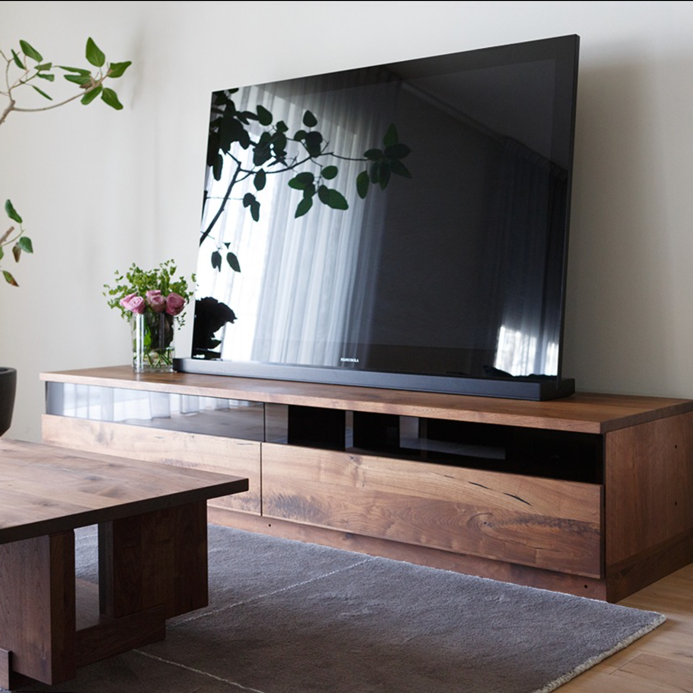 210 walnut . CARAMELLA Living Table 1206 (wood) walnut