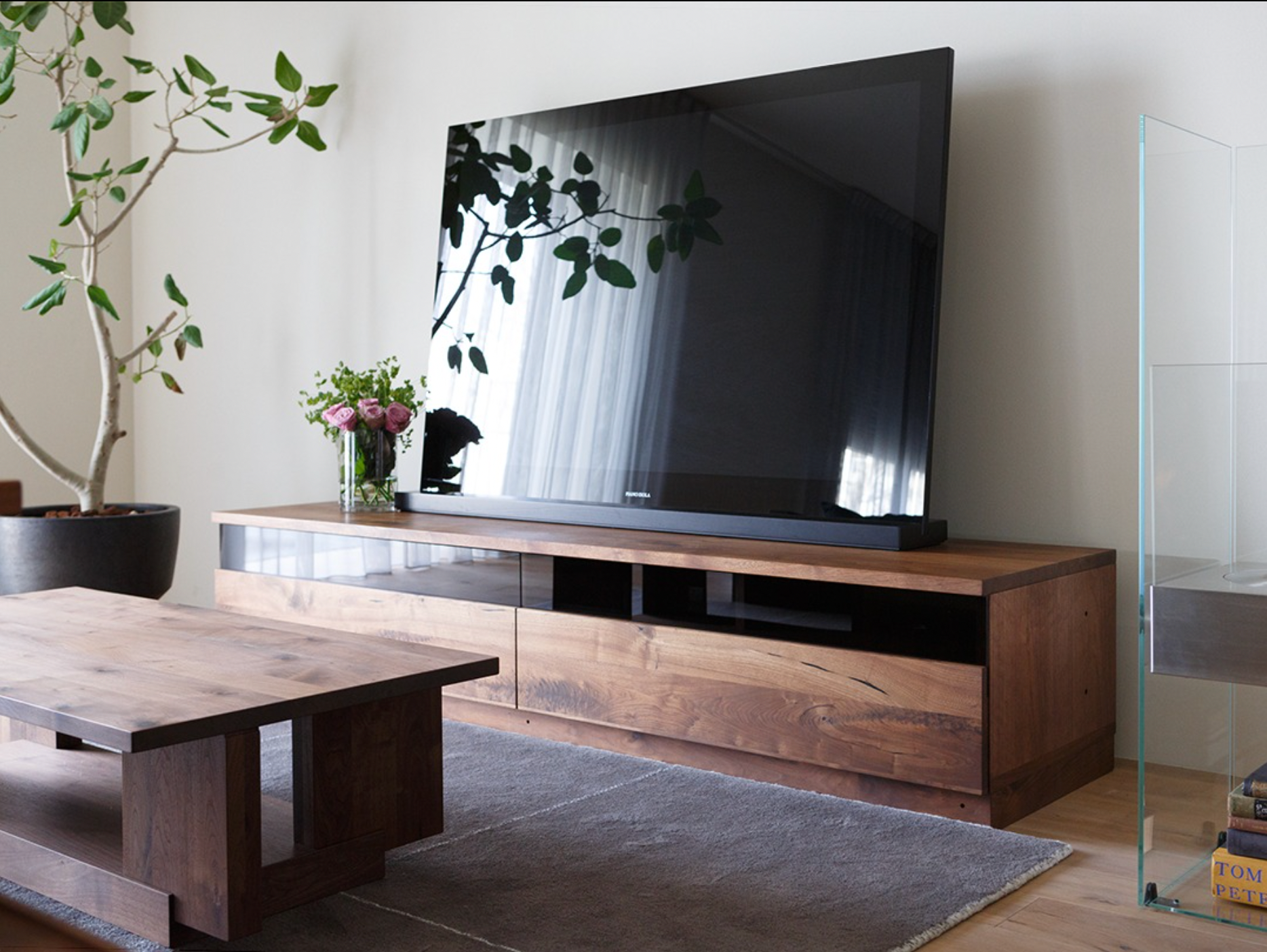 210 walnut . CARAMELLA Living Table 1206 (wood) walnut