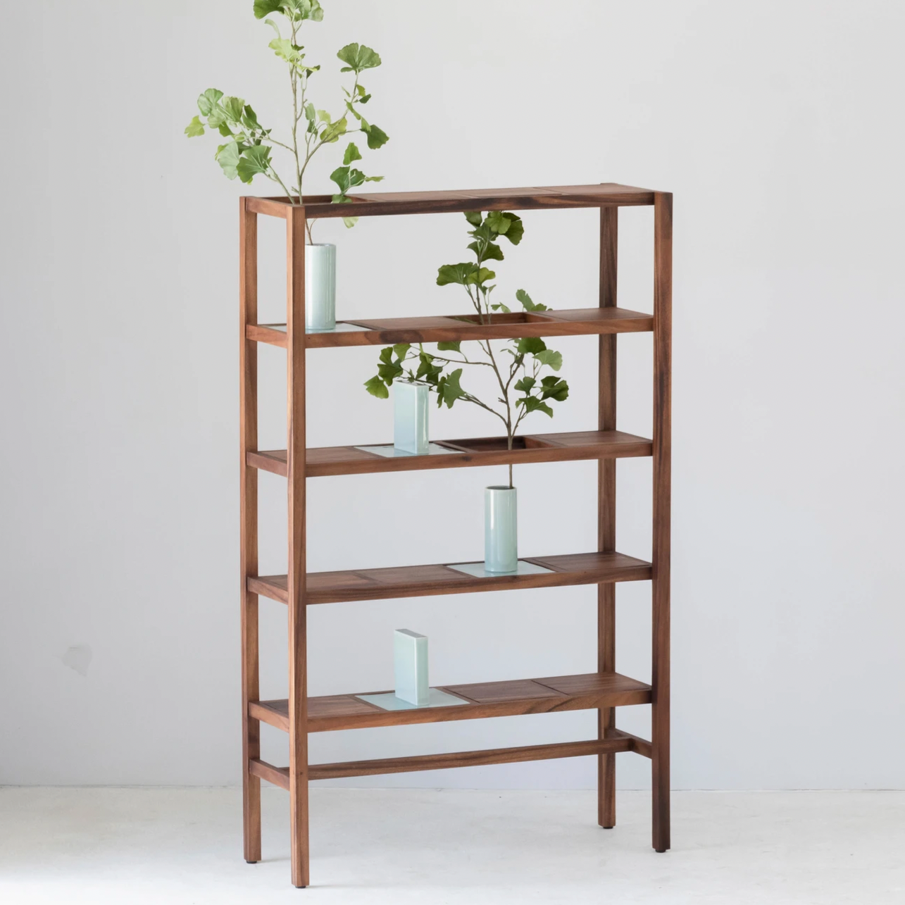 W910 - 5 Layers / With Ceramic Vase & Bookends / Natural Suar