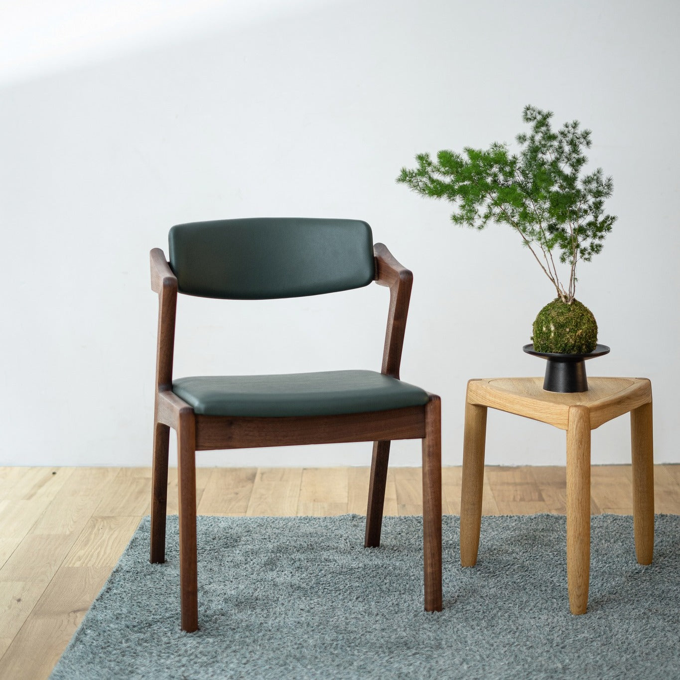 Walnut/ES Leather L2460