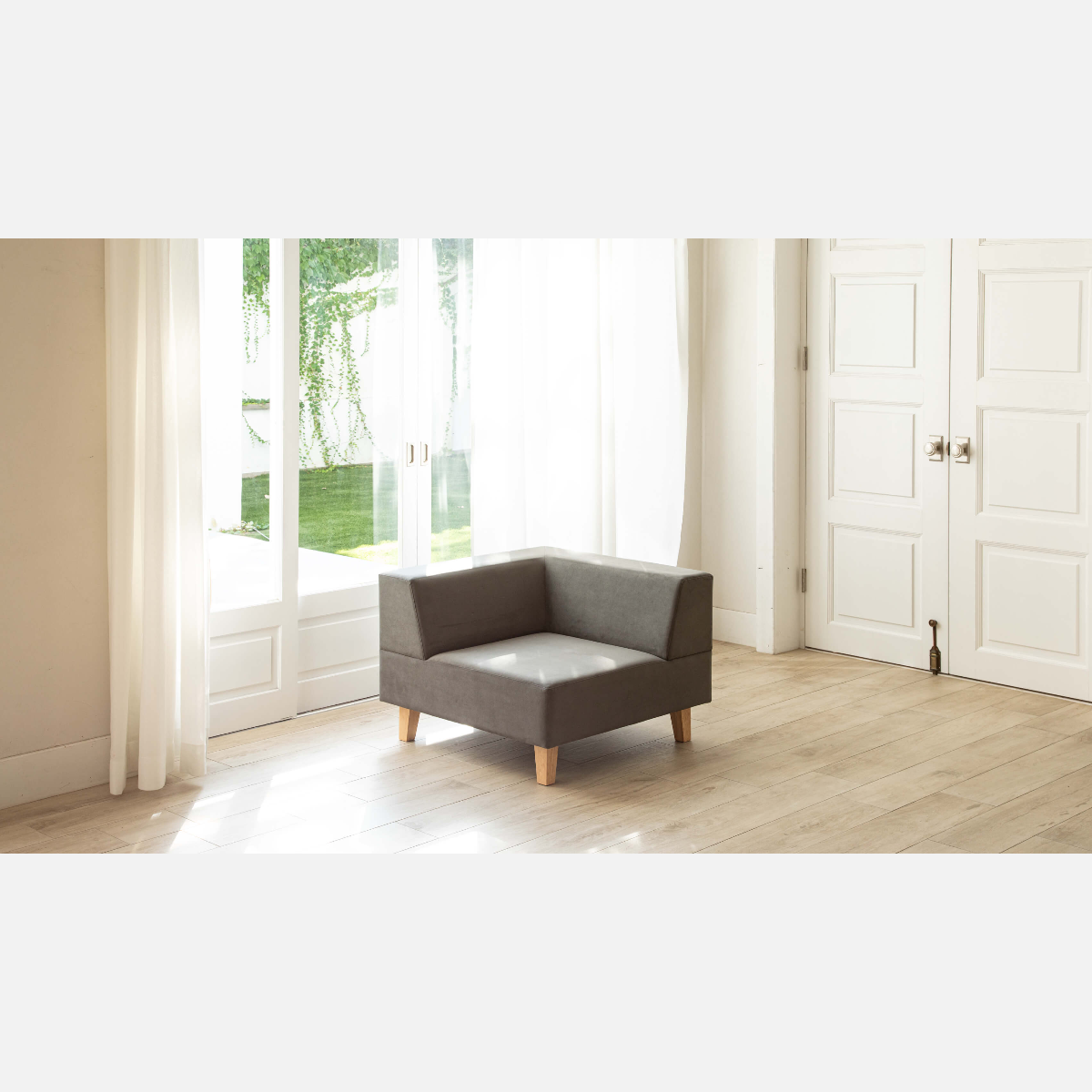 PIVO Sofa in W86 Corner