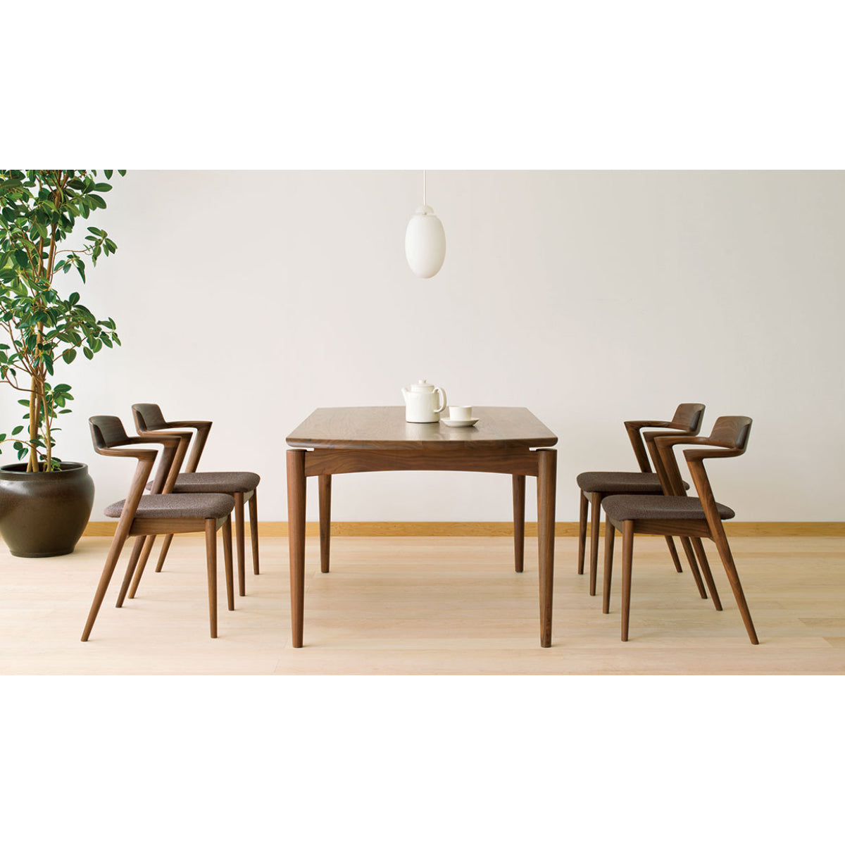 Walnut/FabricRankB PHGR