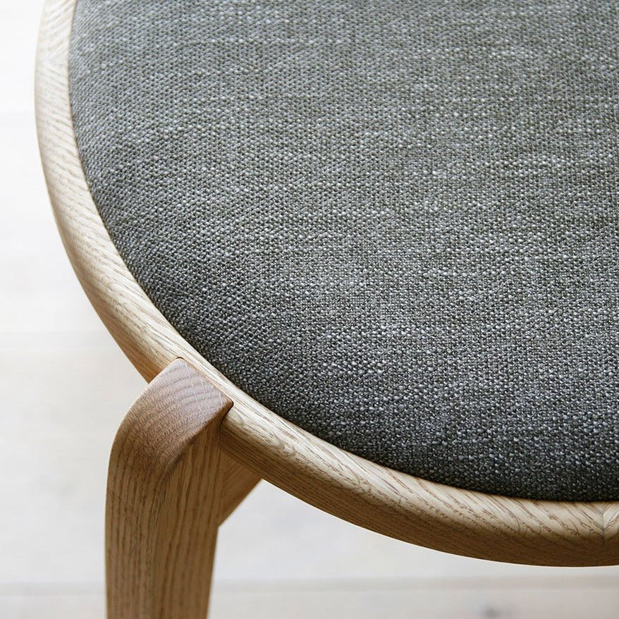 Fabric Rank B Rico Sand Gray