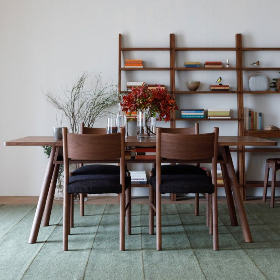 TIPO Dining Table 168, TIPO Side Chair, SCALA Shelf 056, SCALA Shelf 070