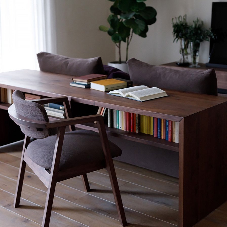 可以做沙發後的書桌