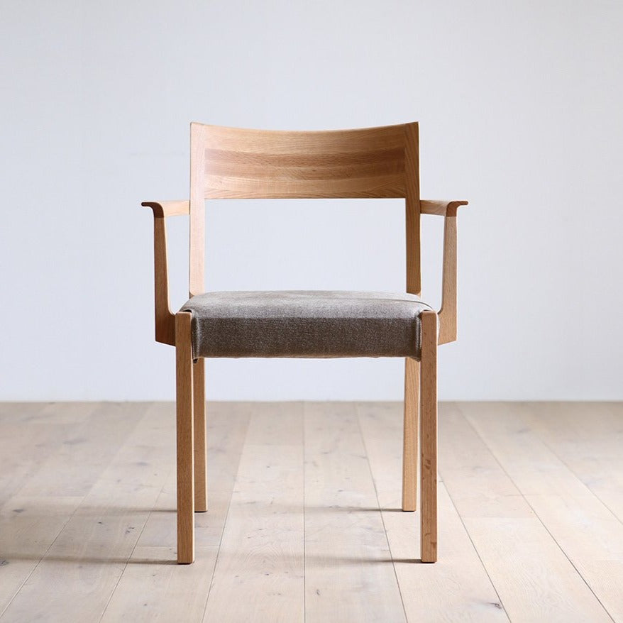 Oak Oil/Rank D Rico Sand Gray