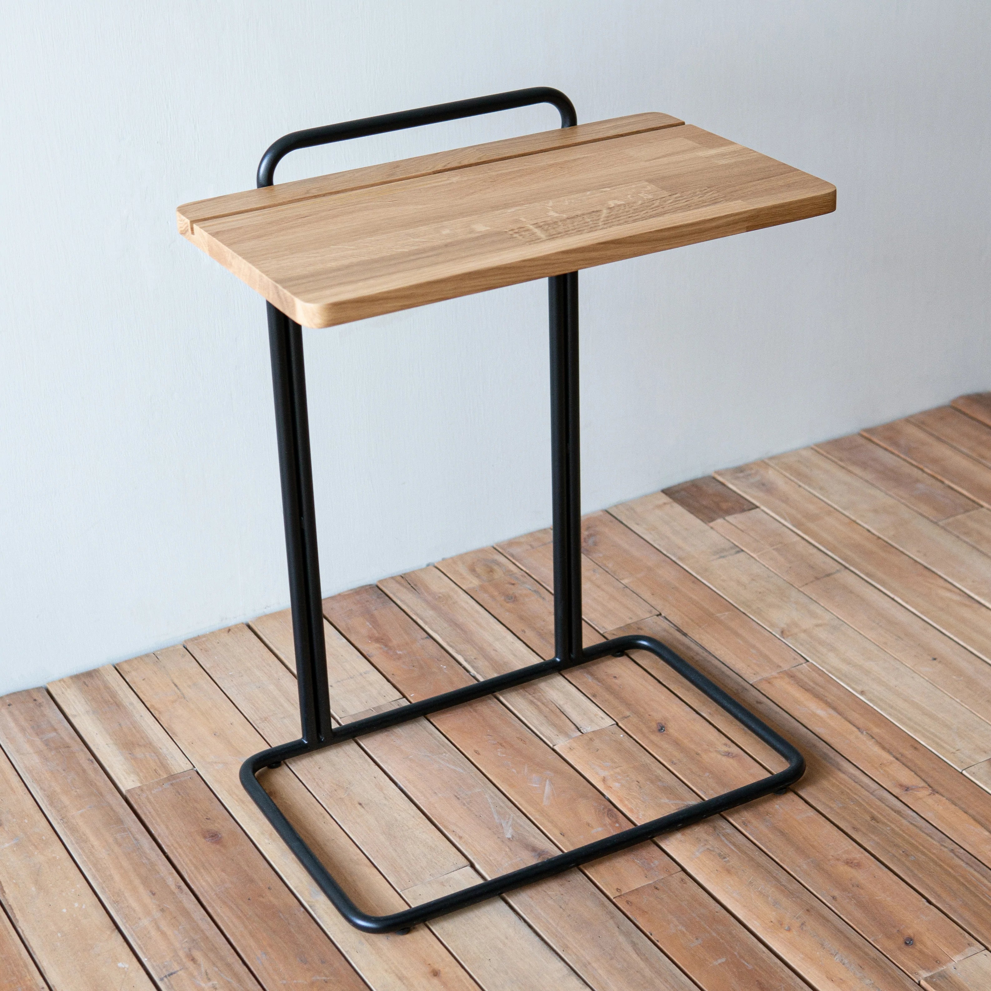 *New version without the slit on the table top