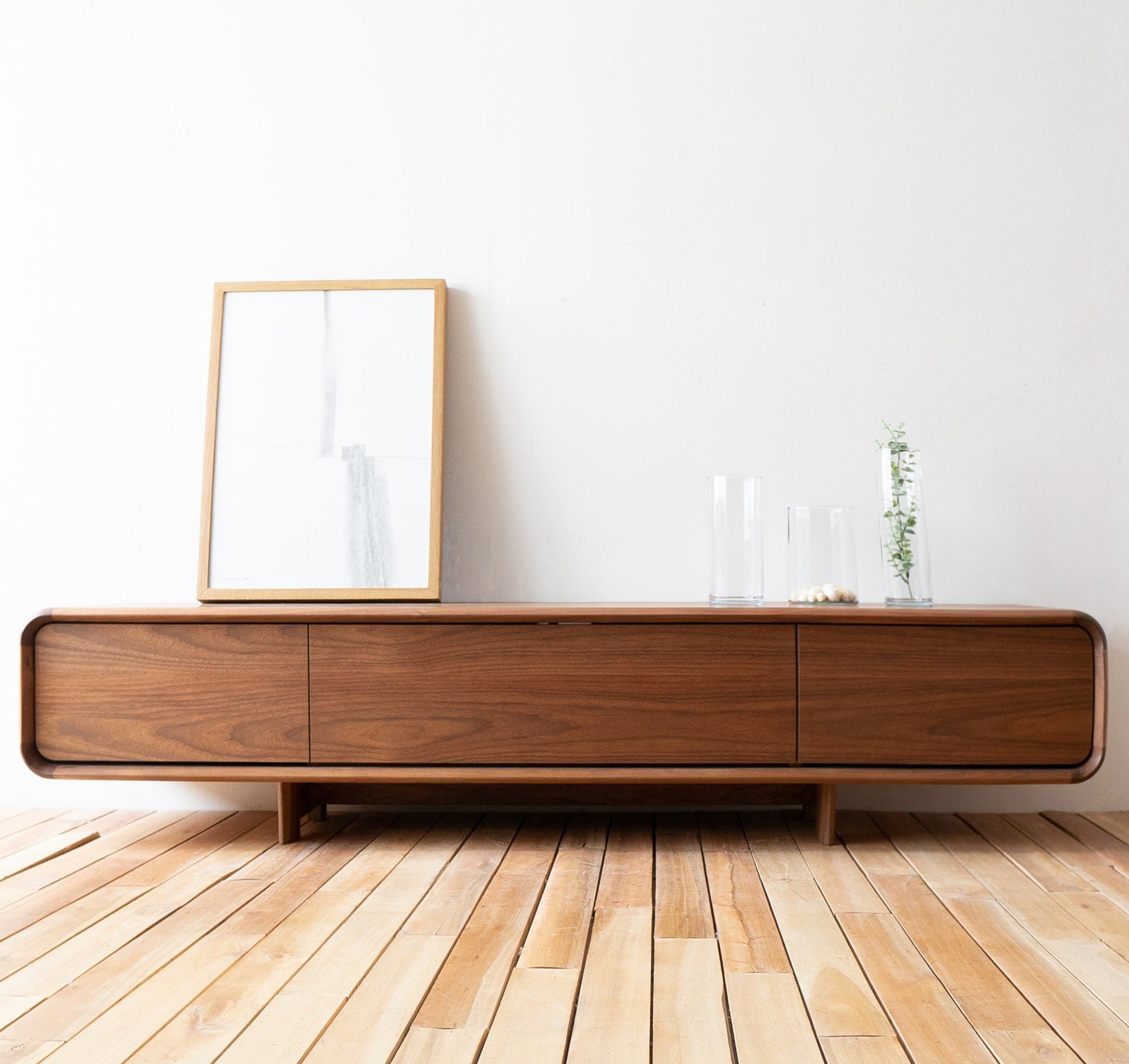 W1800 / Black Walnut