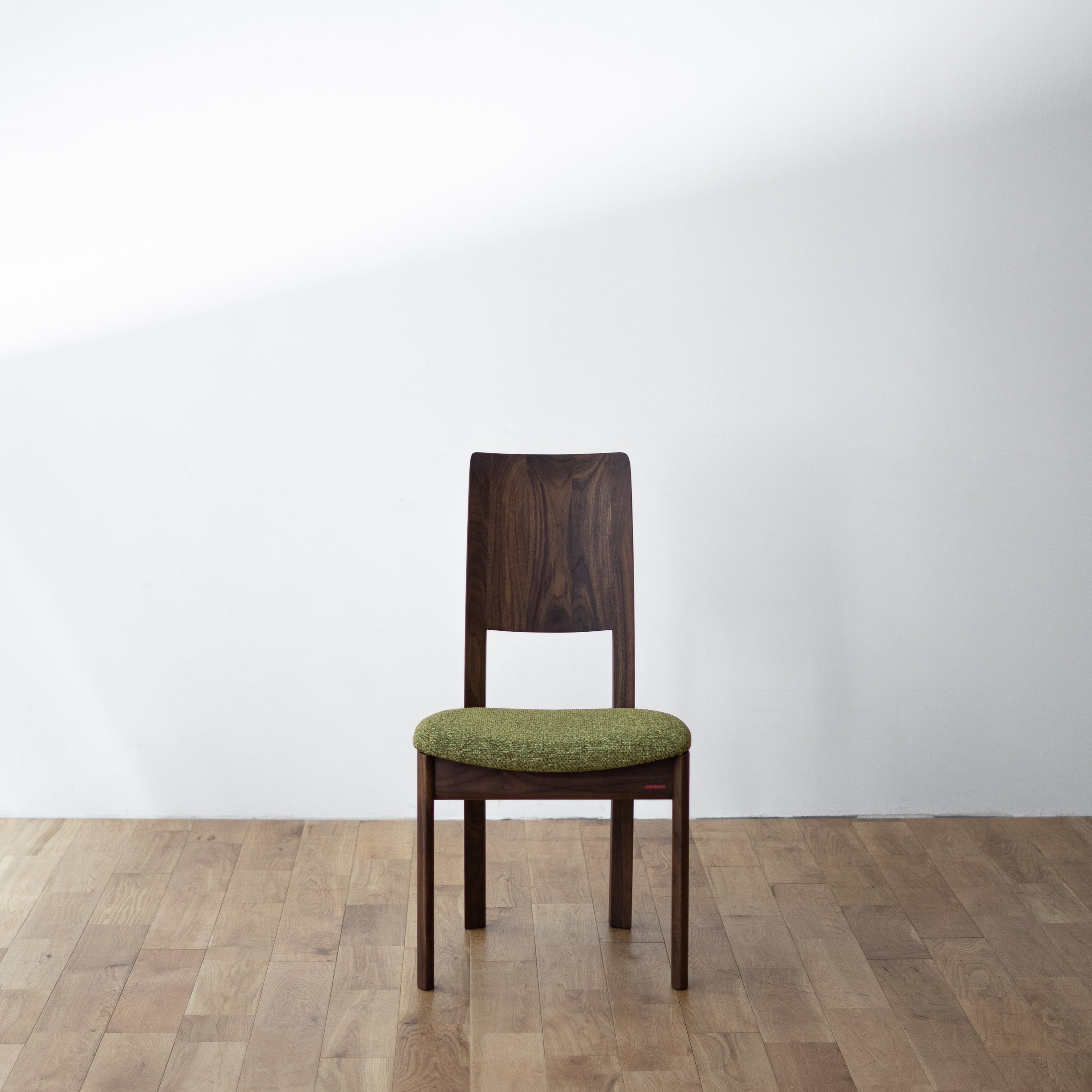 Walnut TP/Fabric Rank C Baton YG