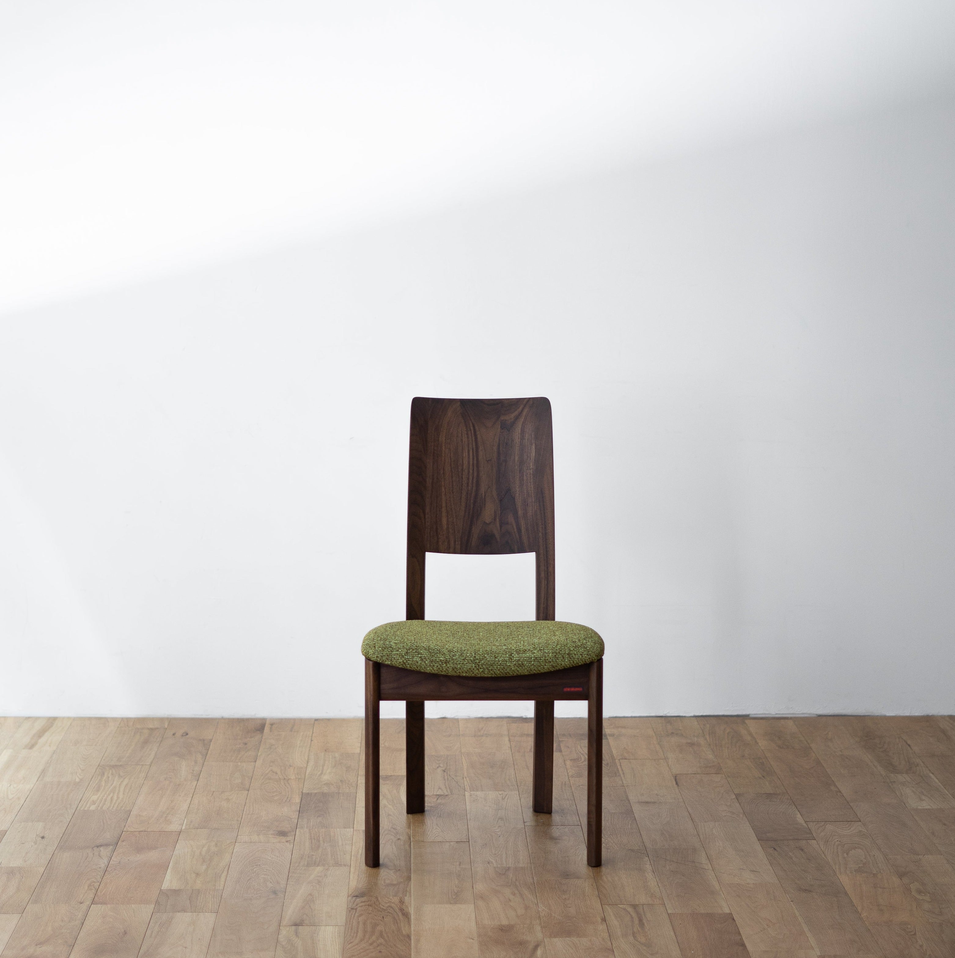 Walnut TP/Fabric Rank C Baton YG