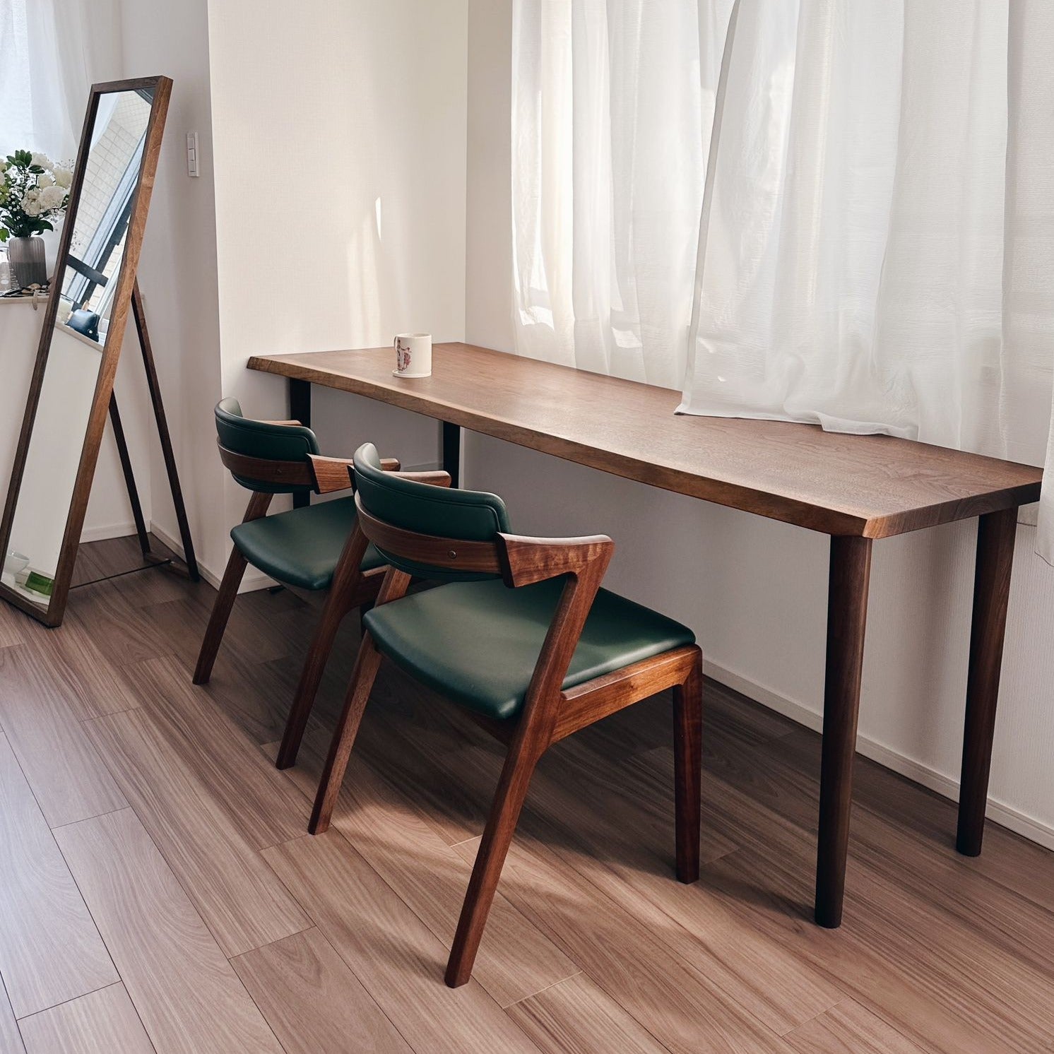 Walnut/ES Leather L2460