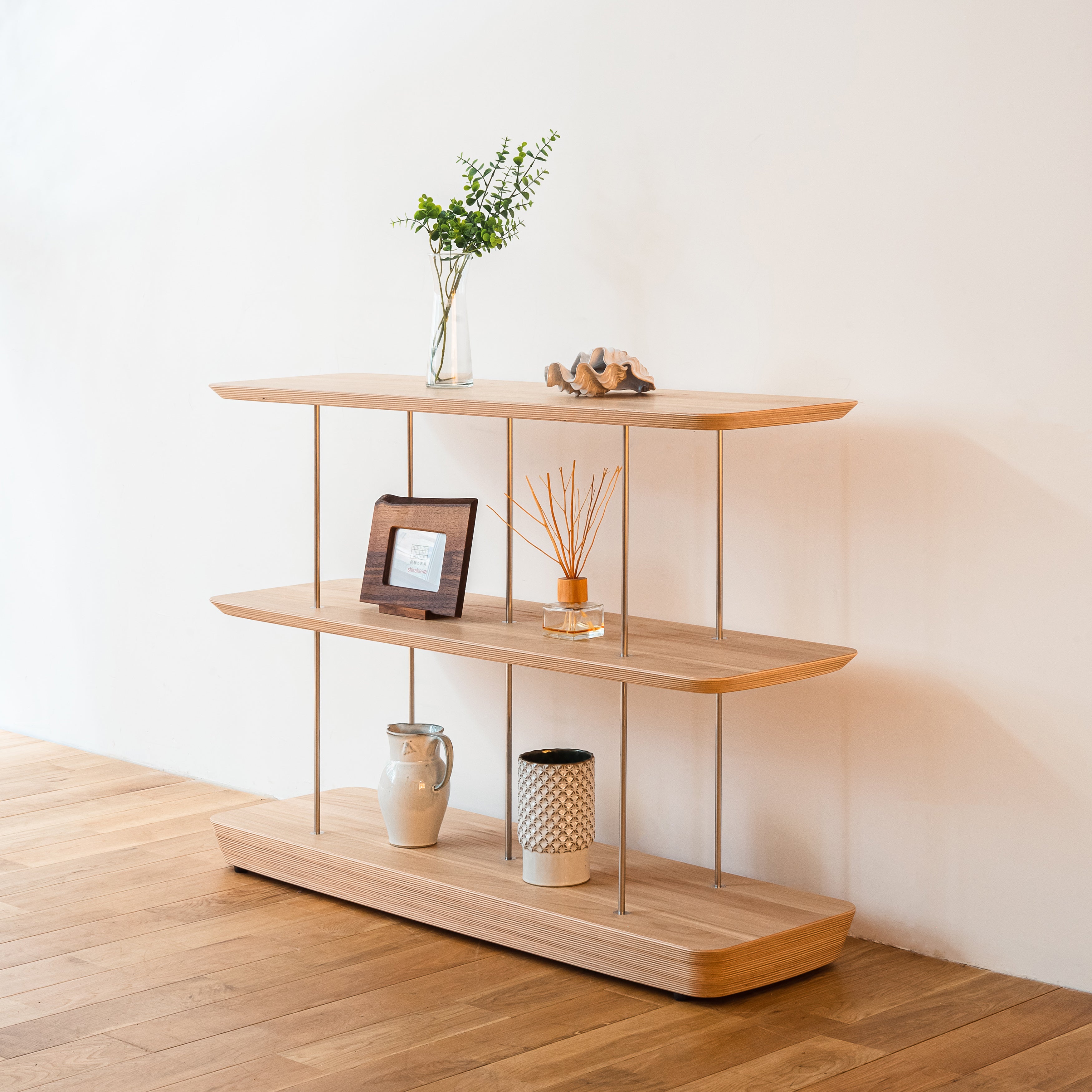 Nara . W120cm . H810cm