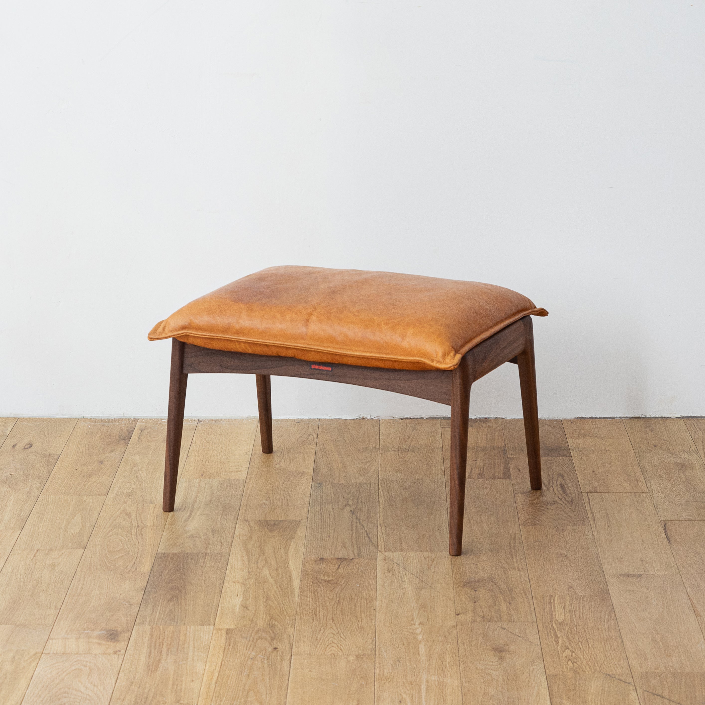 Walnut/Rank K (Leather)