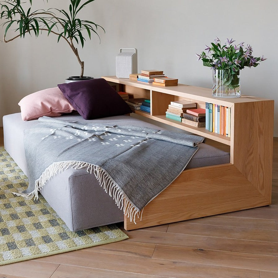 Wood shelf 095 with Base 098