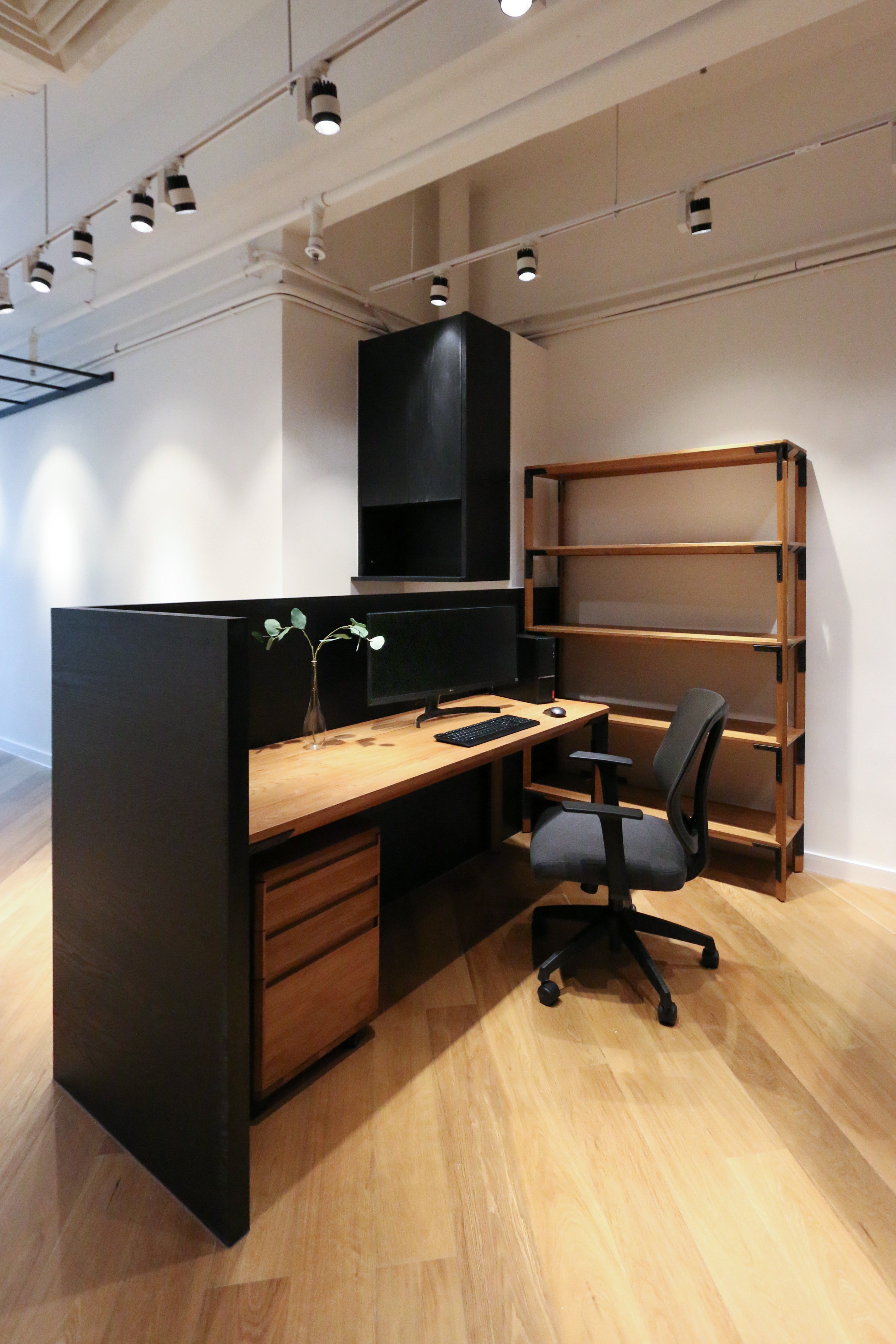 鴻貿中心 Billion Trade Centre - 800 ft.