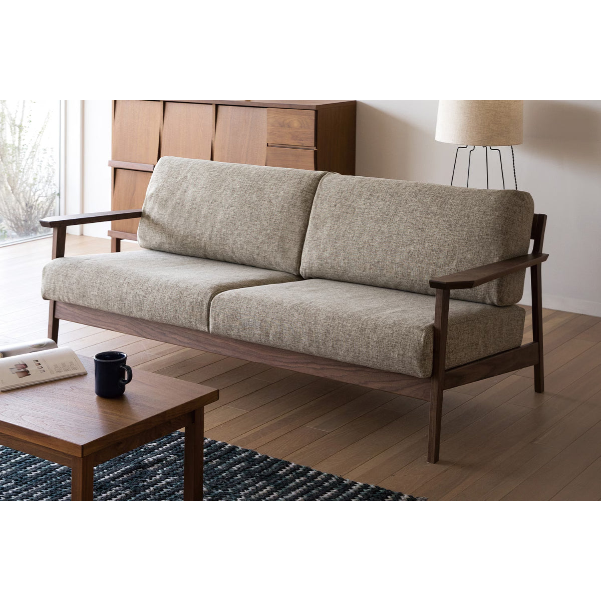 Walnut / 3-seater