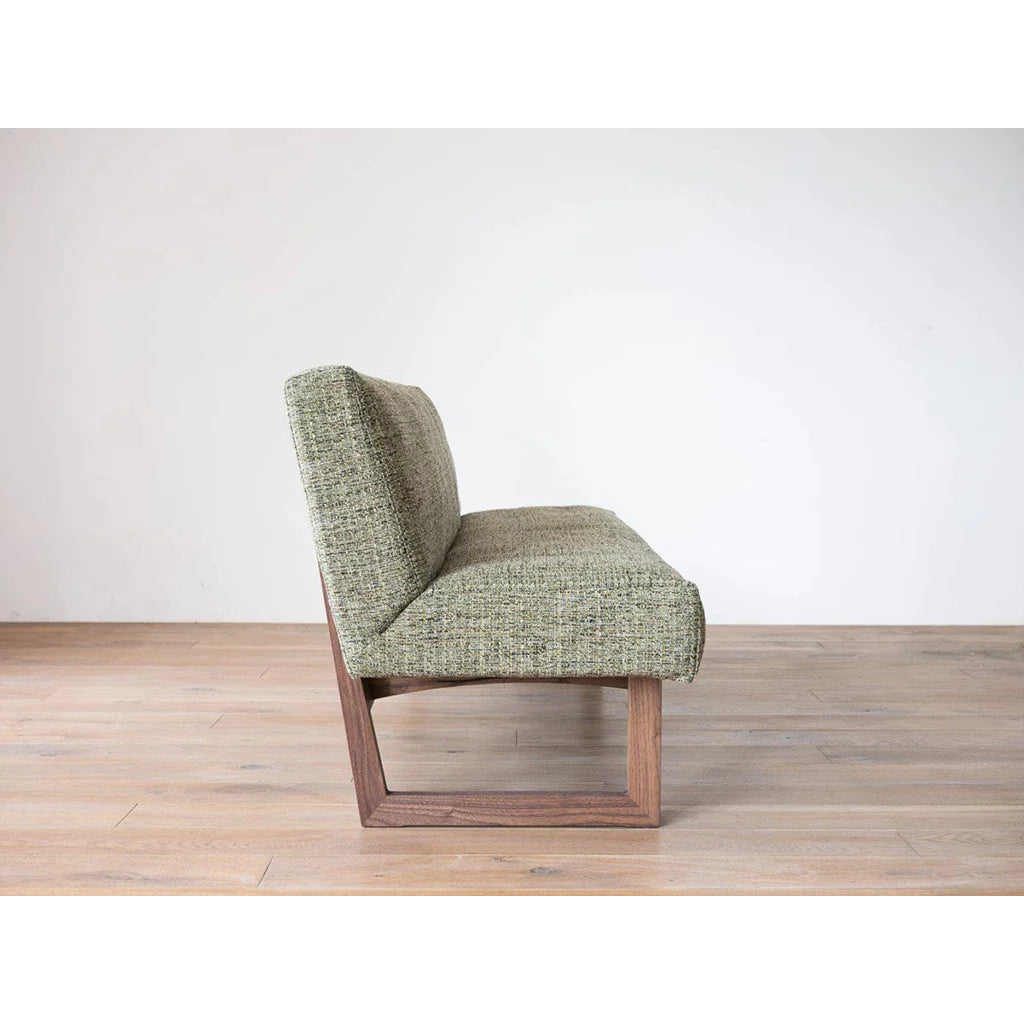 W168 . walnut . AMSTERDAM 01