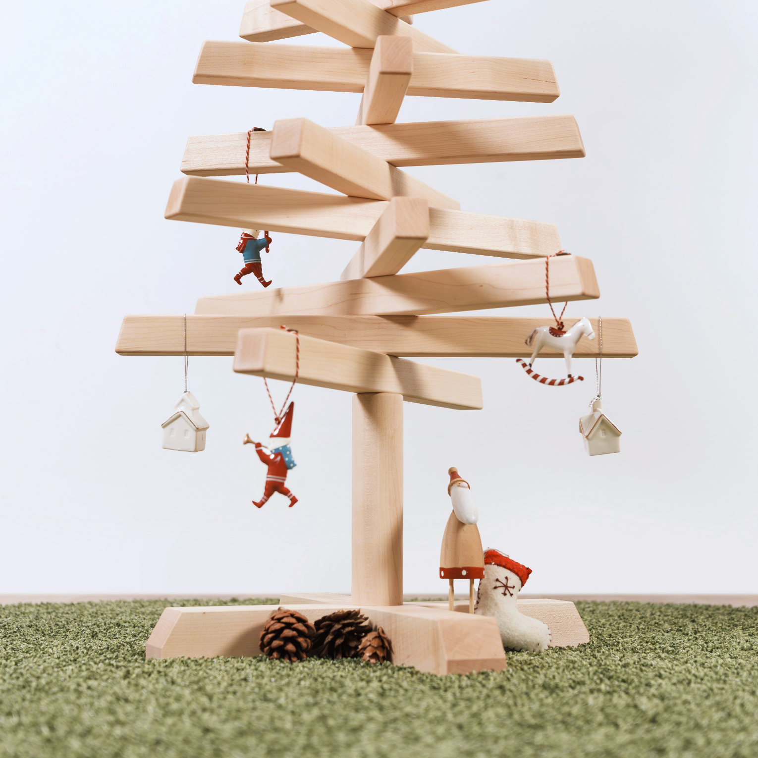 decoration is not included