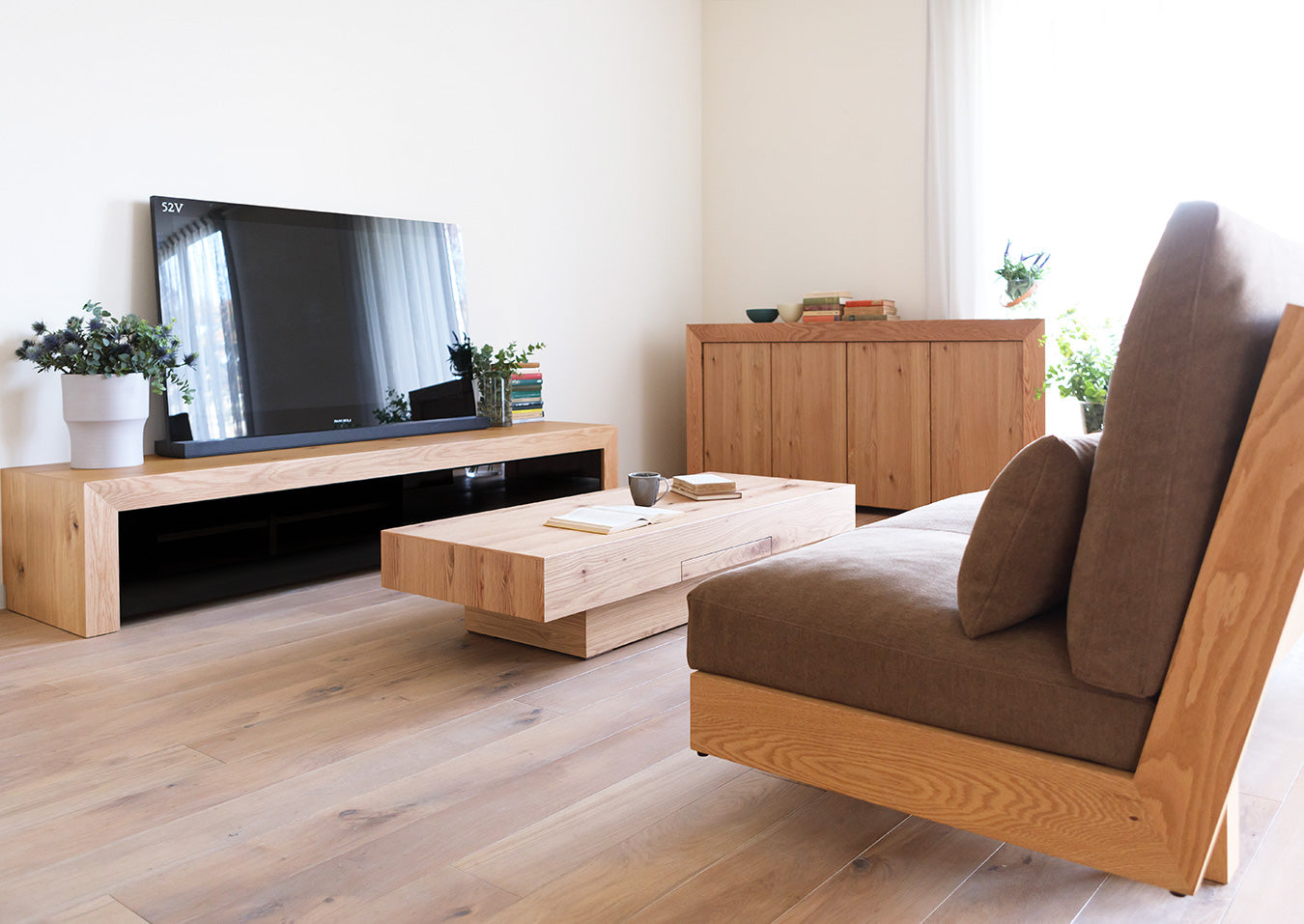 CHOCOLAT Side Board 168 CHOCOLAT TV Board 210 CHOCOLAT Living Table 140