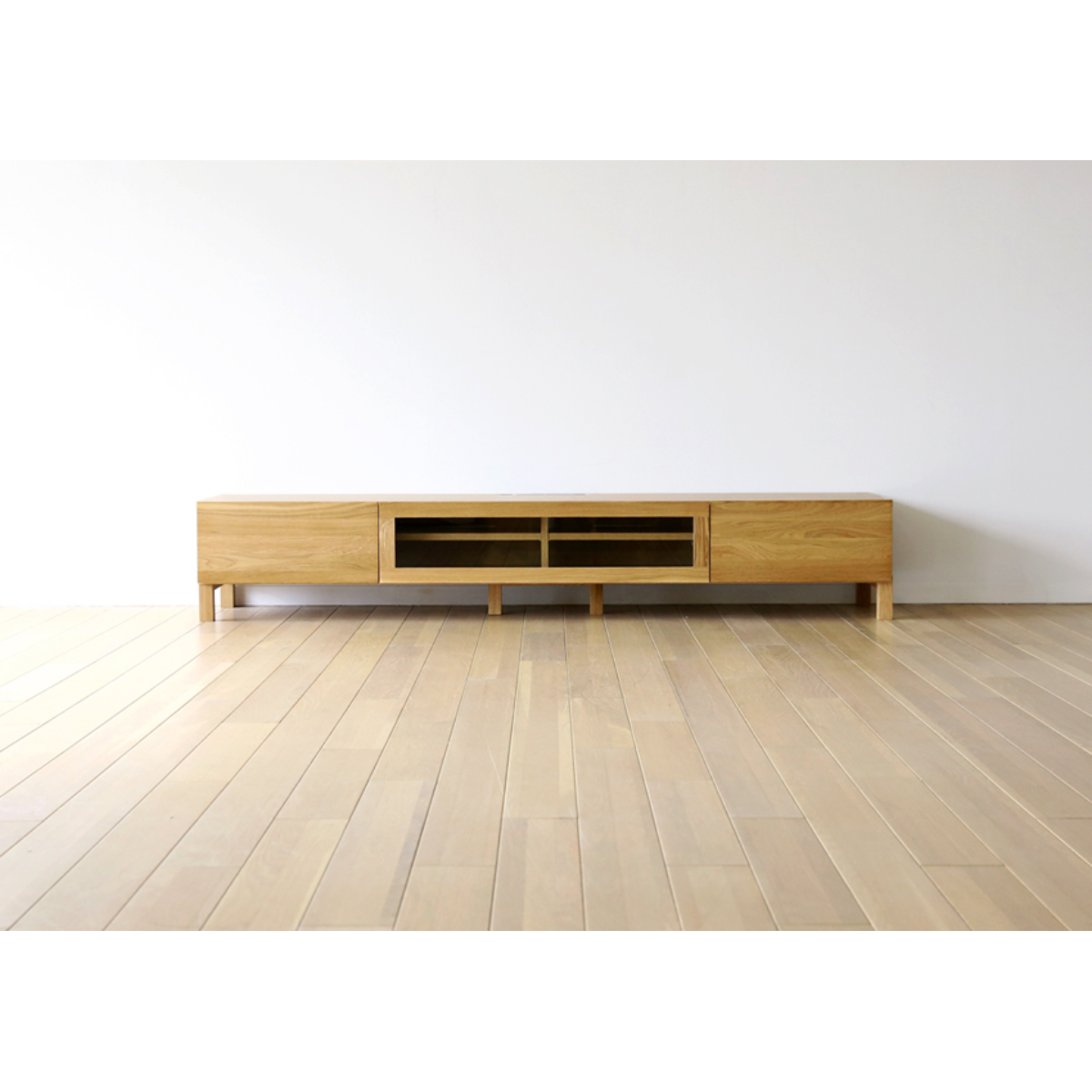 Oak / W1999 / Clear Glass