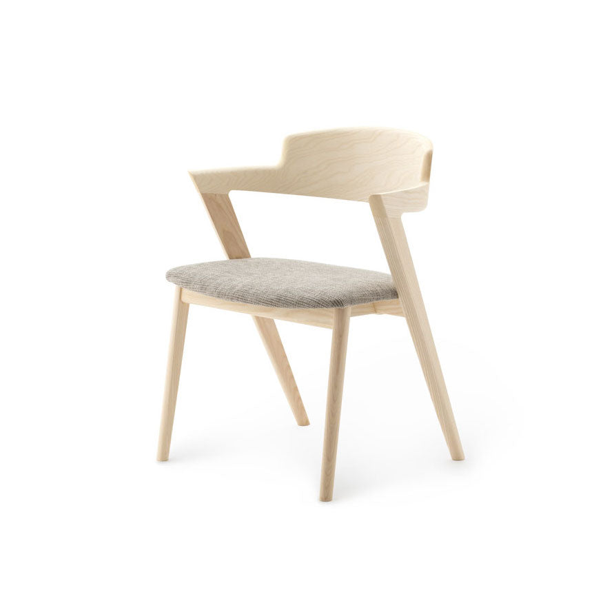 ISUTOKU - VIOLA Semi Arm Chair